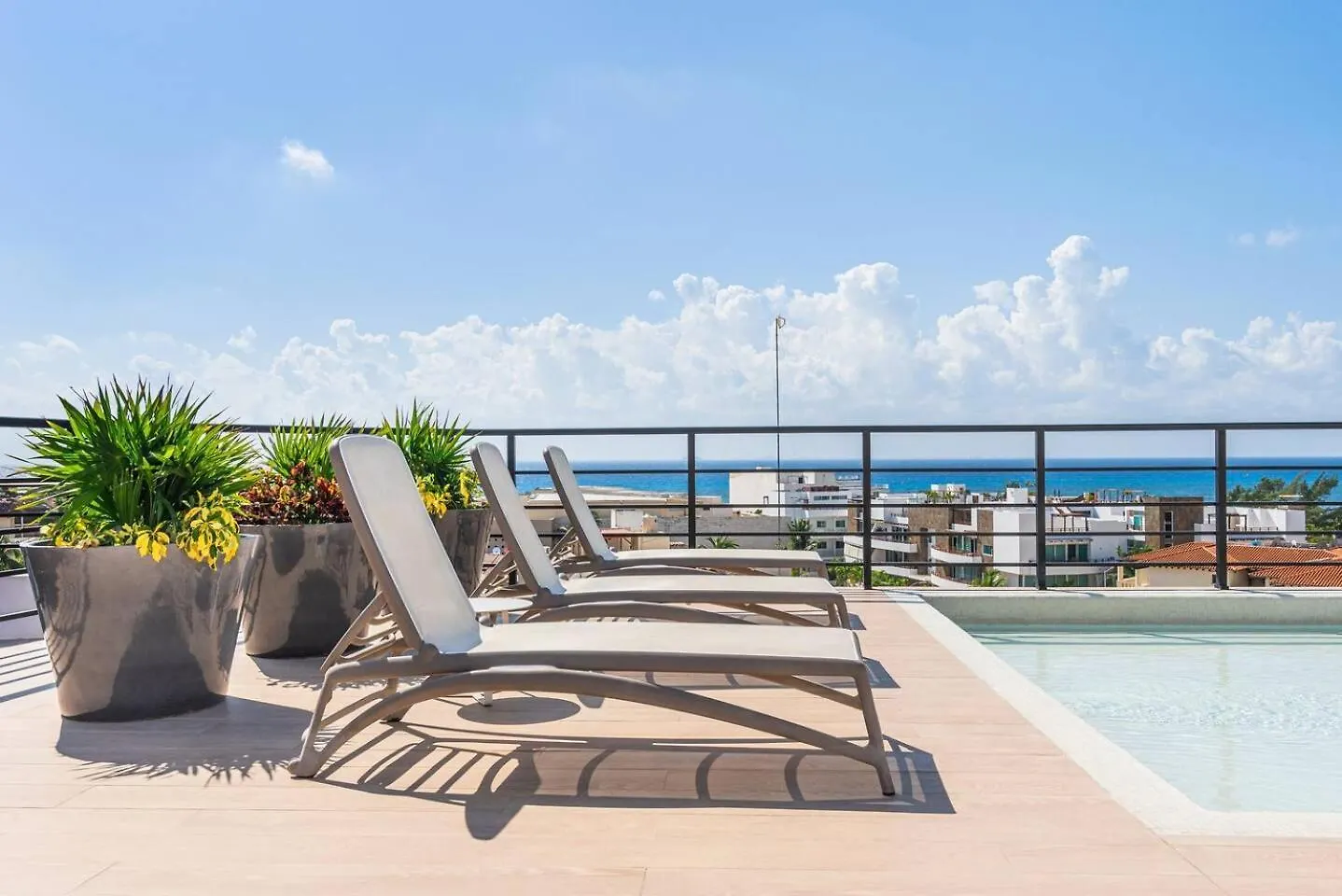 Tropical 2-Bedroom Mangrove View Playa del Carmen 0*,